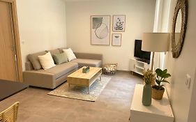 T2 Neuf, Parking & Garage Prive, Proche Centre